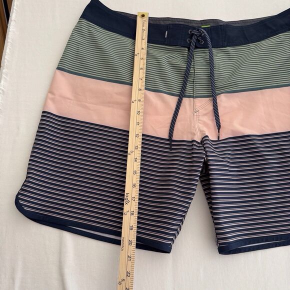 Quicksilver Men HighLine Surfsilk AirBrush 19" 4 Way Stretch Board Short Blue 40 - Picture 6 of 16